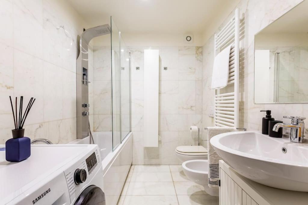 The Boutique Houses - Downtown - Close To Bocconi University Milano Exteriör bild